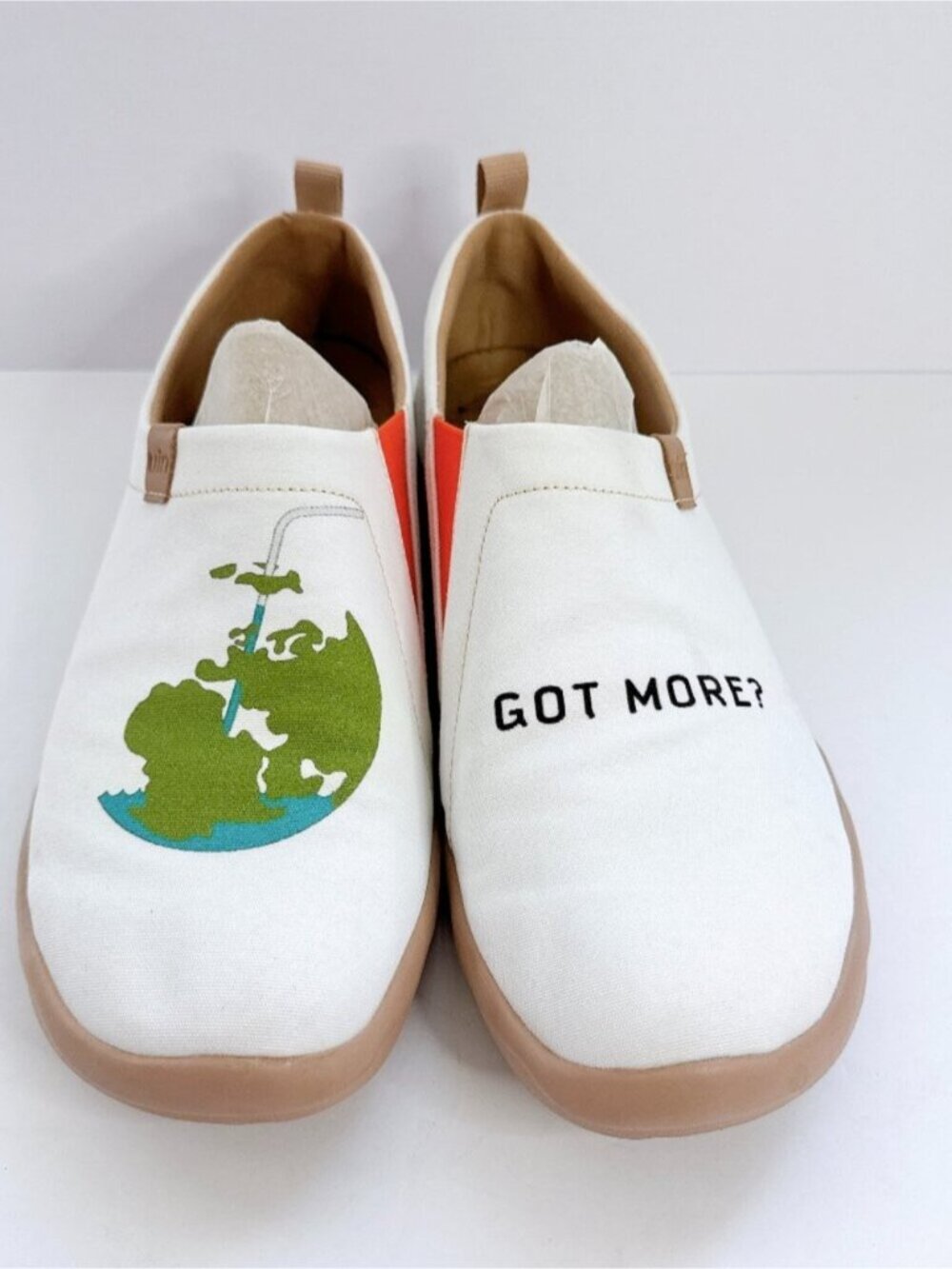 Men’s Size 10.5 UIN Global Need Canvas Slip On Shoes White Art Travel Flats